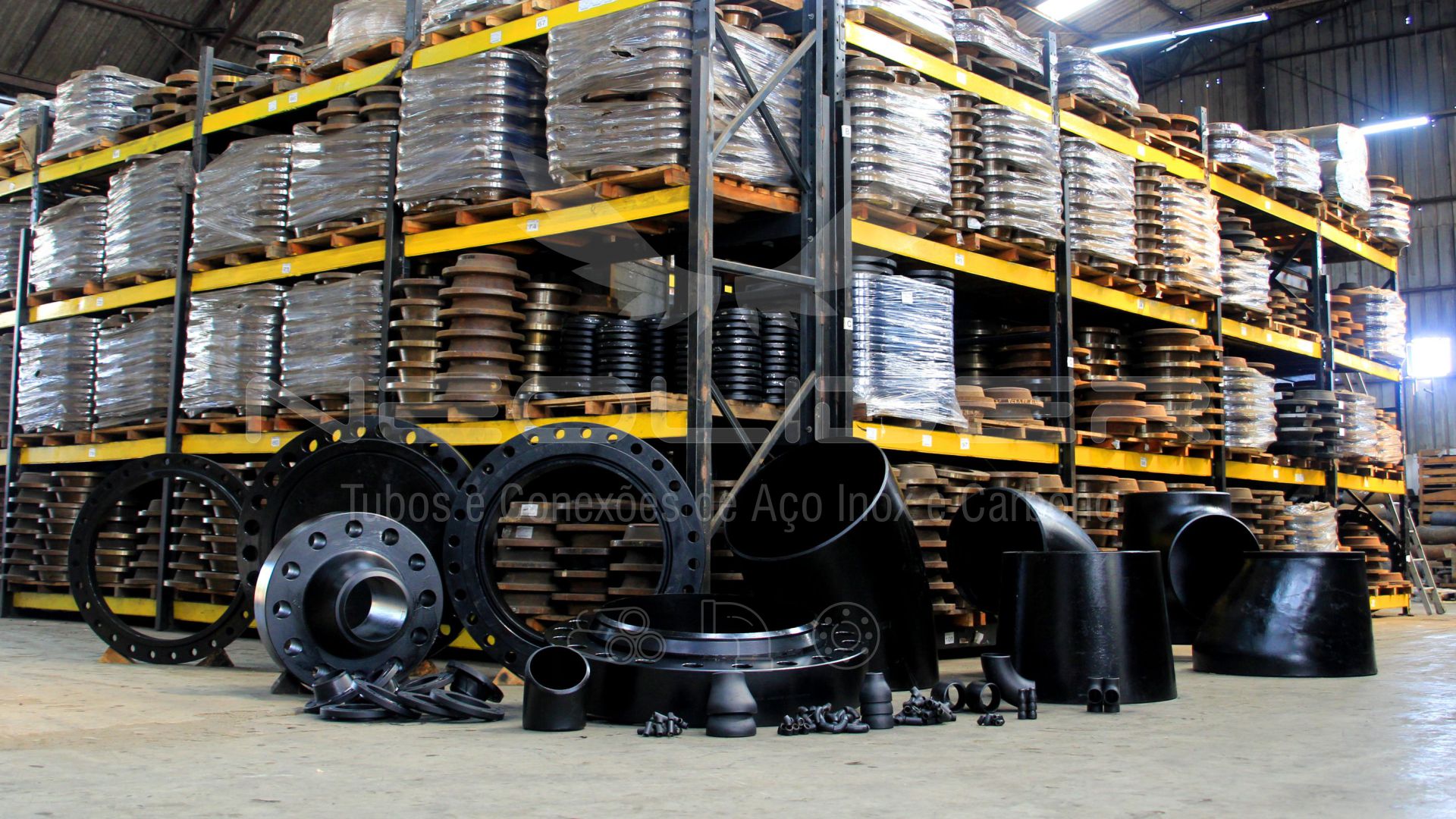 Conexäes de A‡o Carbono Neolider